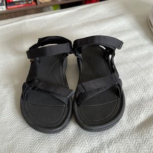 Men’s Black Tevas